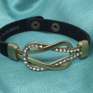 Yik Fung Jewelry Leather Bracelet Rhinestones